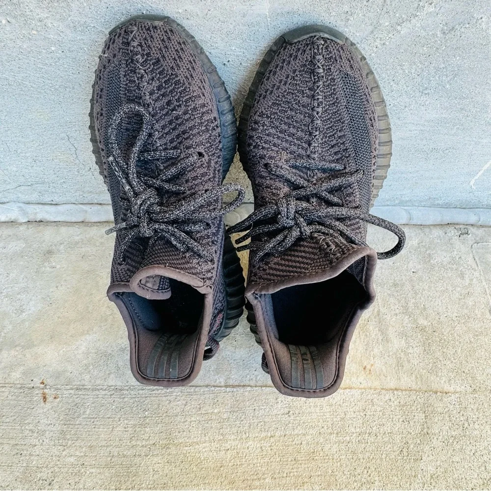 COPY - Adidas size 5 Yeezy Boost 350 V2 Low Black Non-Reflective